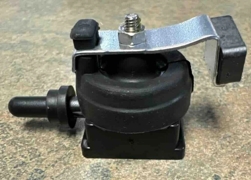 Aquarium Co-Op Air Pump Replacement Outlet (diaphragm) - Image 3